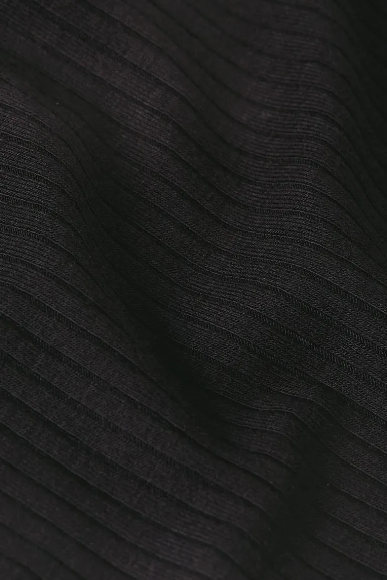 Double V Top Uni Rib Black - King Louie