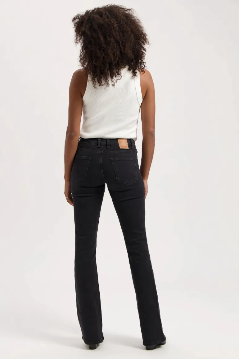 Pants Amy Bootcut Worn in Black - Kuyichi