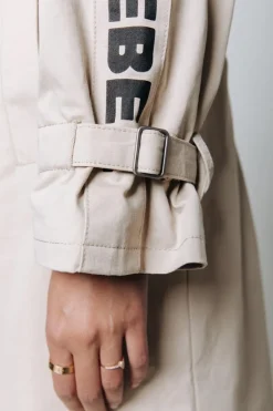 Trenchcoat Kaia Branded - Colourful Rebel